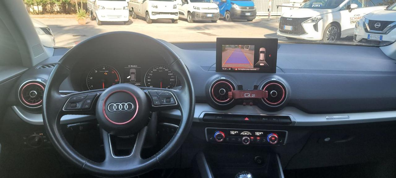AUDI Q2 30 TDI S line Edition - 8