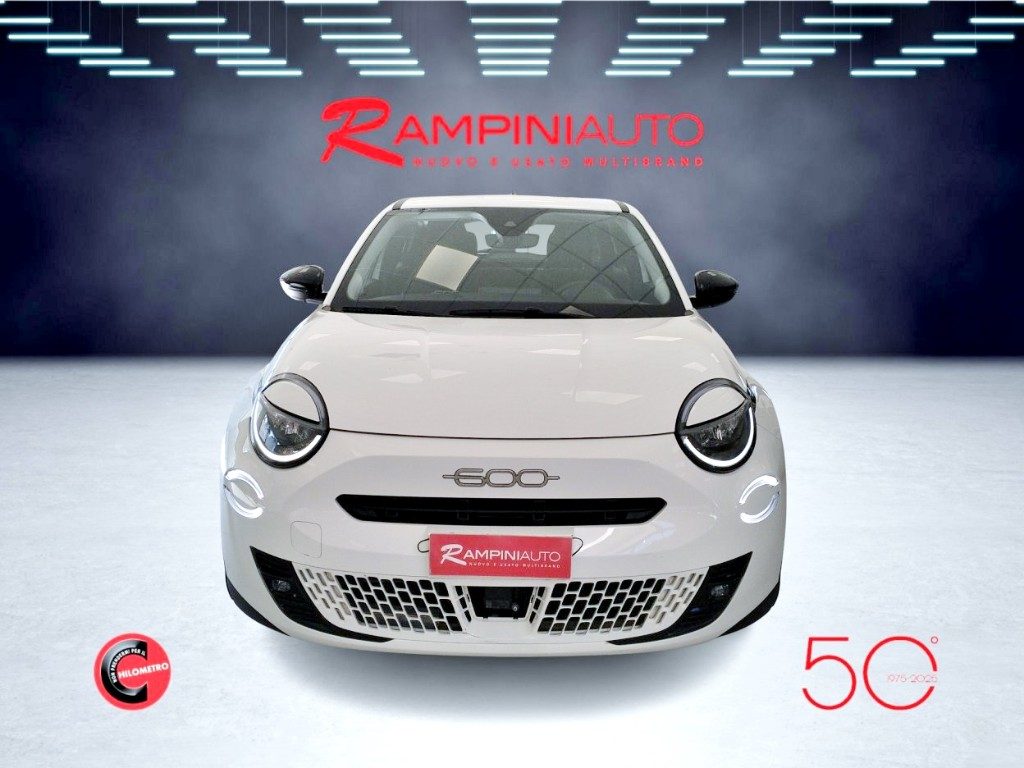 FIAT 600 Hybrid 145 CV DCT Pronta Consegna Iva Esposta - 3