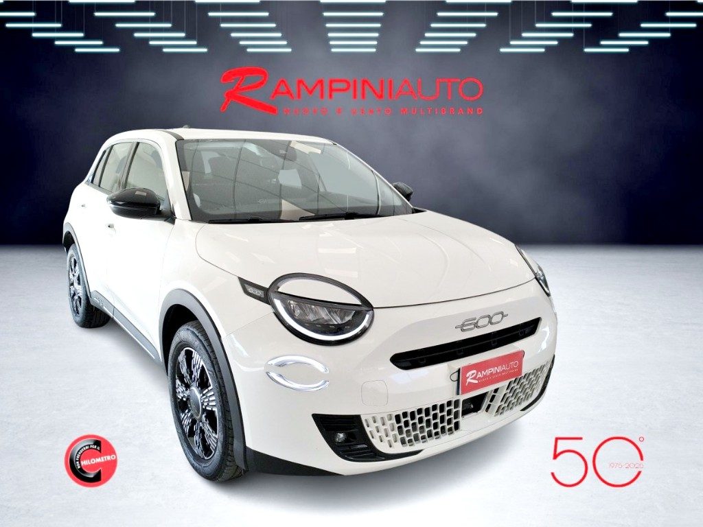 FIAT 600 Hybrid 145 CV DCT Pronta Consegna Iva Esposta - 4