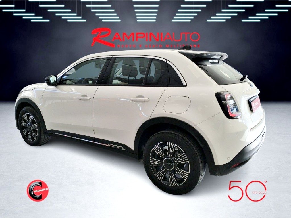 FIAT 600 Hybrid 145 CV DCT Pronta Consegna Iva Esposta - 10