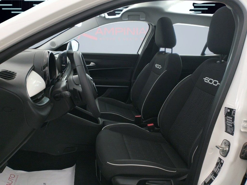 FIAT 600 Hybrid 145 CV DCT Pronta Consegna Iva Esposta - 13