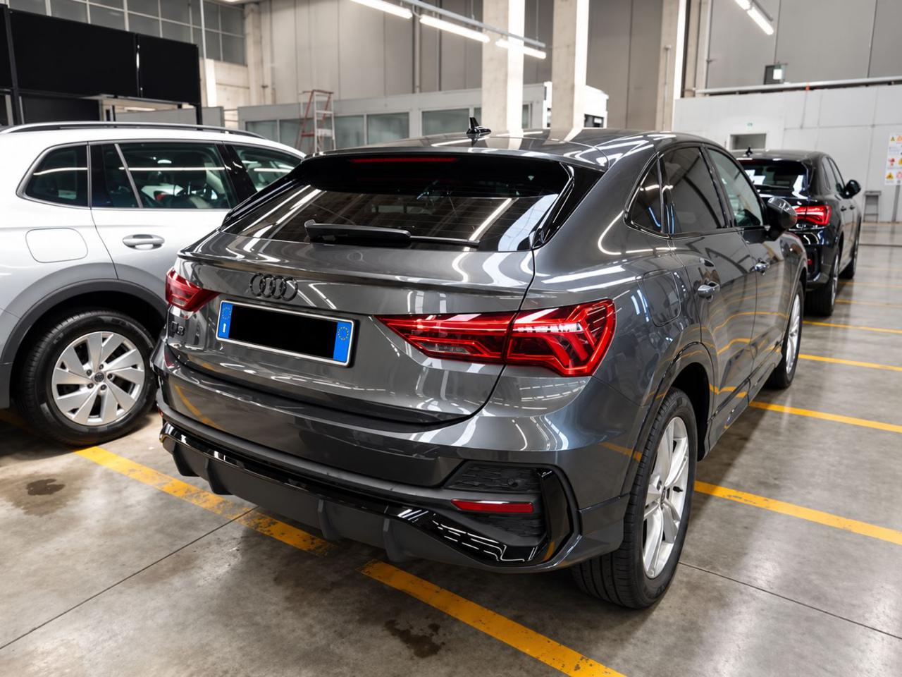 AUDI Q3 SPB Sportback 35 TDI S tronic S line edition - 4