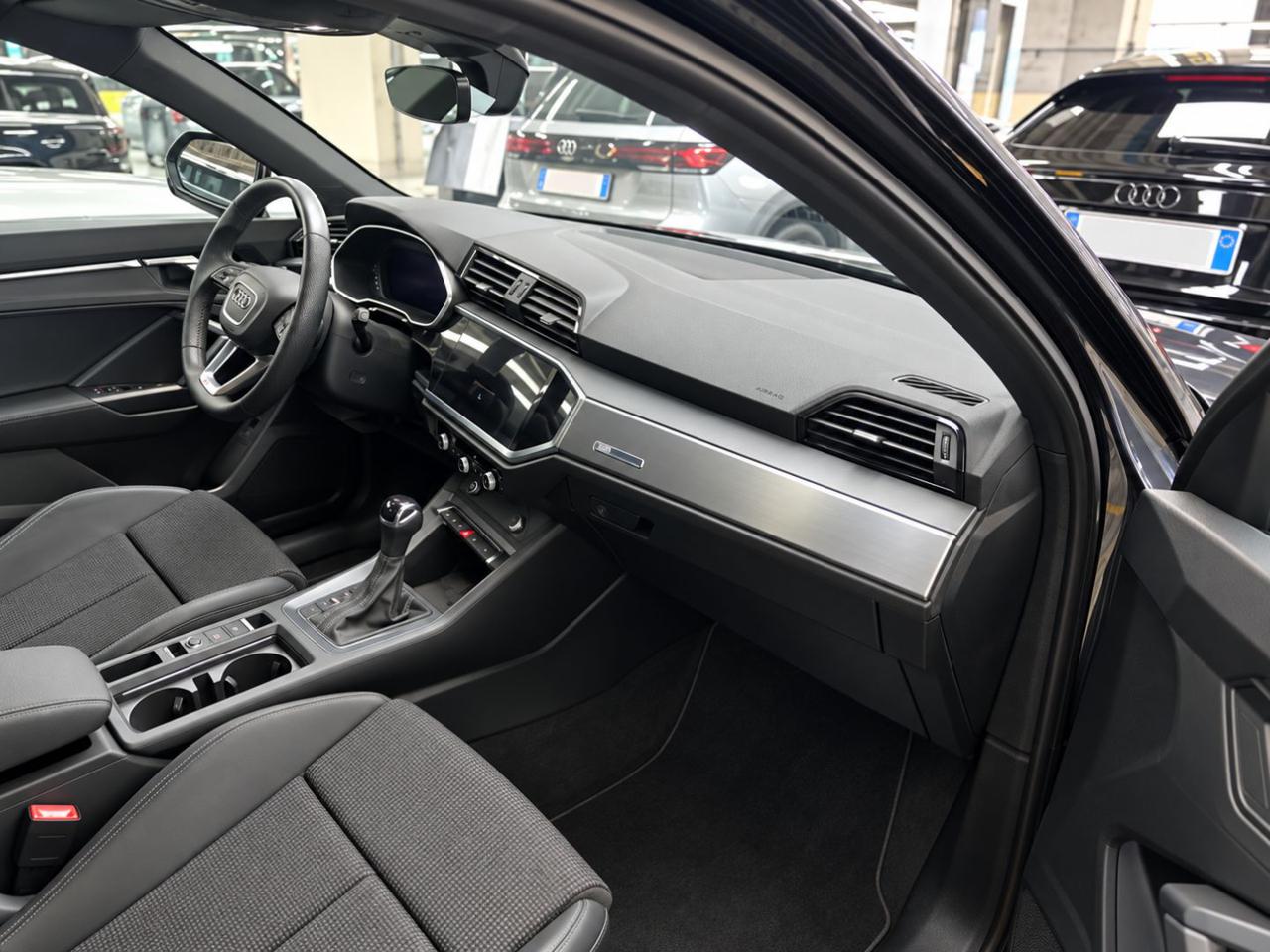 AUDI Q3 SPB Sportback 35 TDI S tronic S line edition - 6