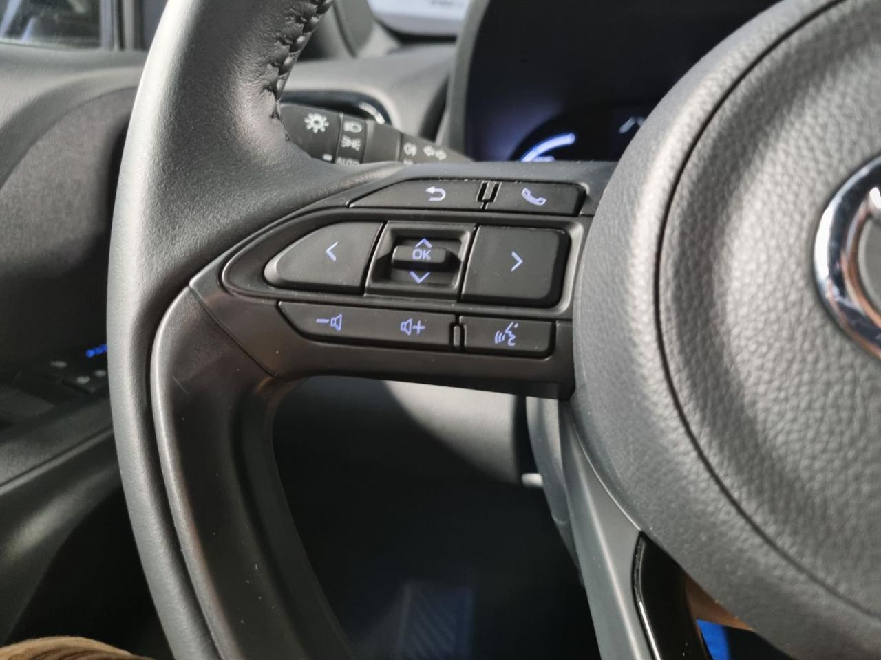 TOYOTA Yaris Cross 1.5 Hybrid 5p. E-CVT AWD-i Adventure - 20