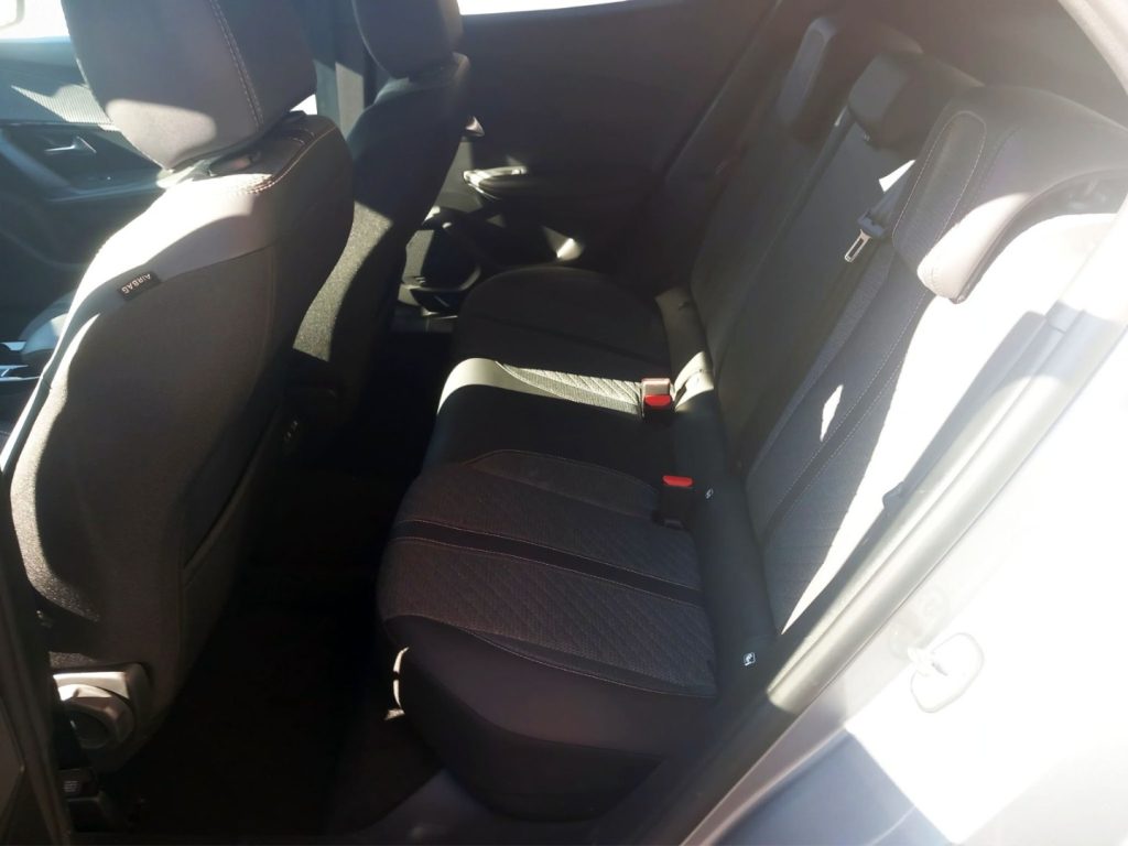 PEUGEOT 2008 PureTech 100 S&S Allure - 10