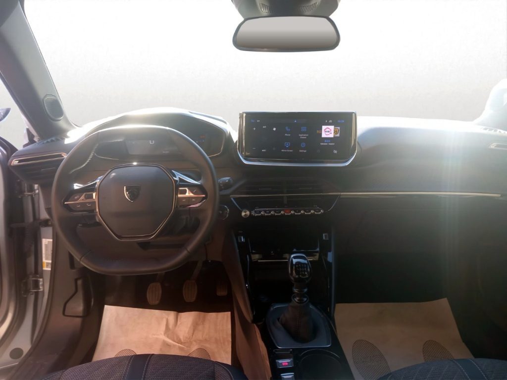 PEUGEOT 2008 PureTech 100 S&S Allure - 7