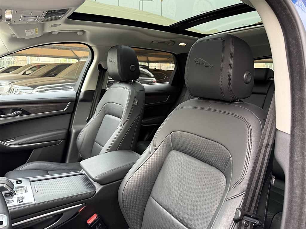 JAGUAR F-Pace 2.0d i4 mhev awd HSE TETTO TELECAMERA IVA ESPOSTA - 28