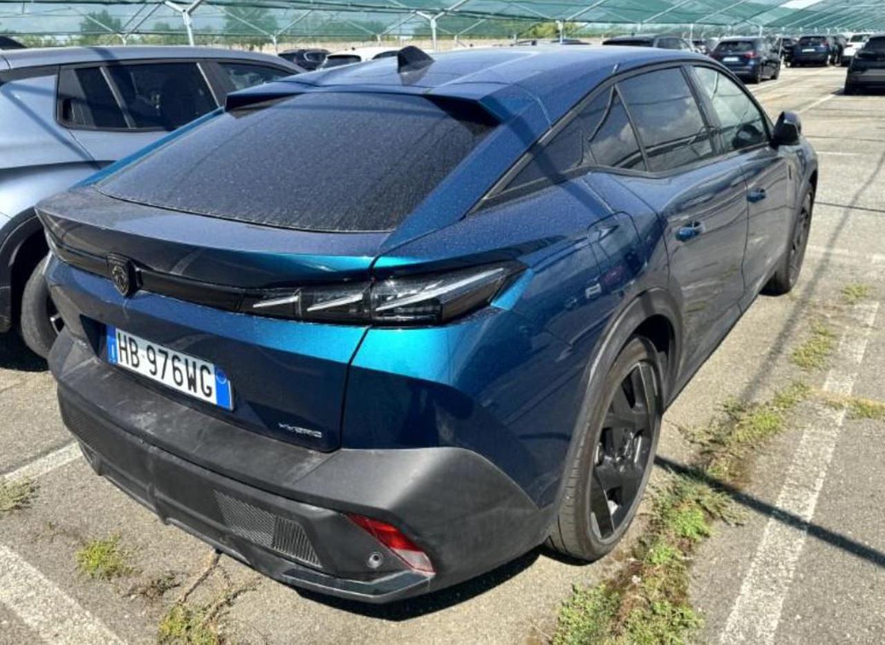 PEUGEOT 408 Plug-in Hybrid 225 e-EAT8 GT - 4