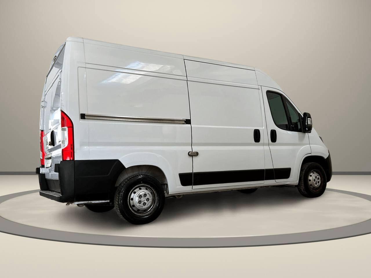 PEUGEOT Boxer 35 2.2 BlueHDi 140 S&S PM-TM Furgone Business L2H2 - 4