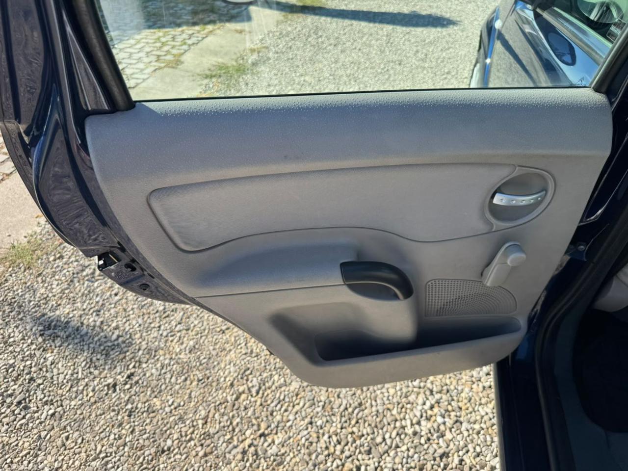 CITROEN C3 1.4 HDi 70CV Exclusive - 13