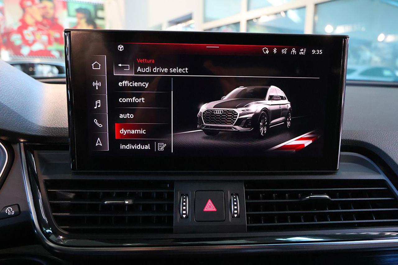AUDI Q5 40 TDI Quattro S-Tronic S-Line Plus - 27