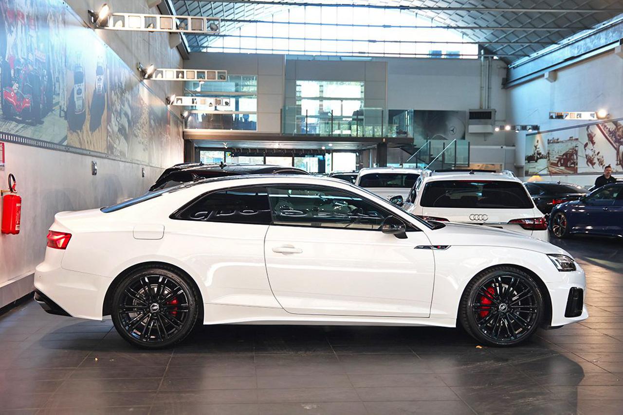 AUDI A5 40 TDI Quattro S-Tronic S-Line - 2
