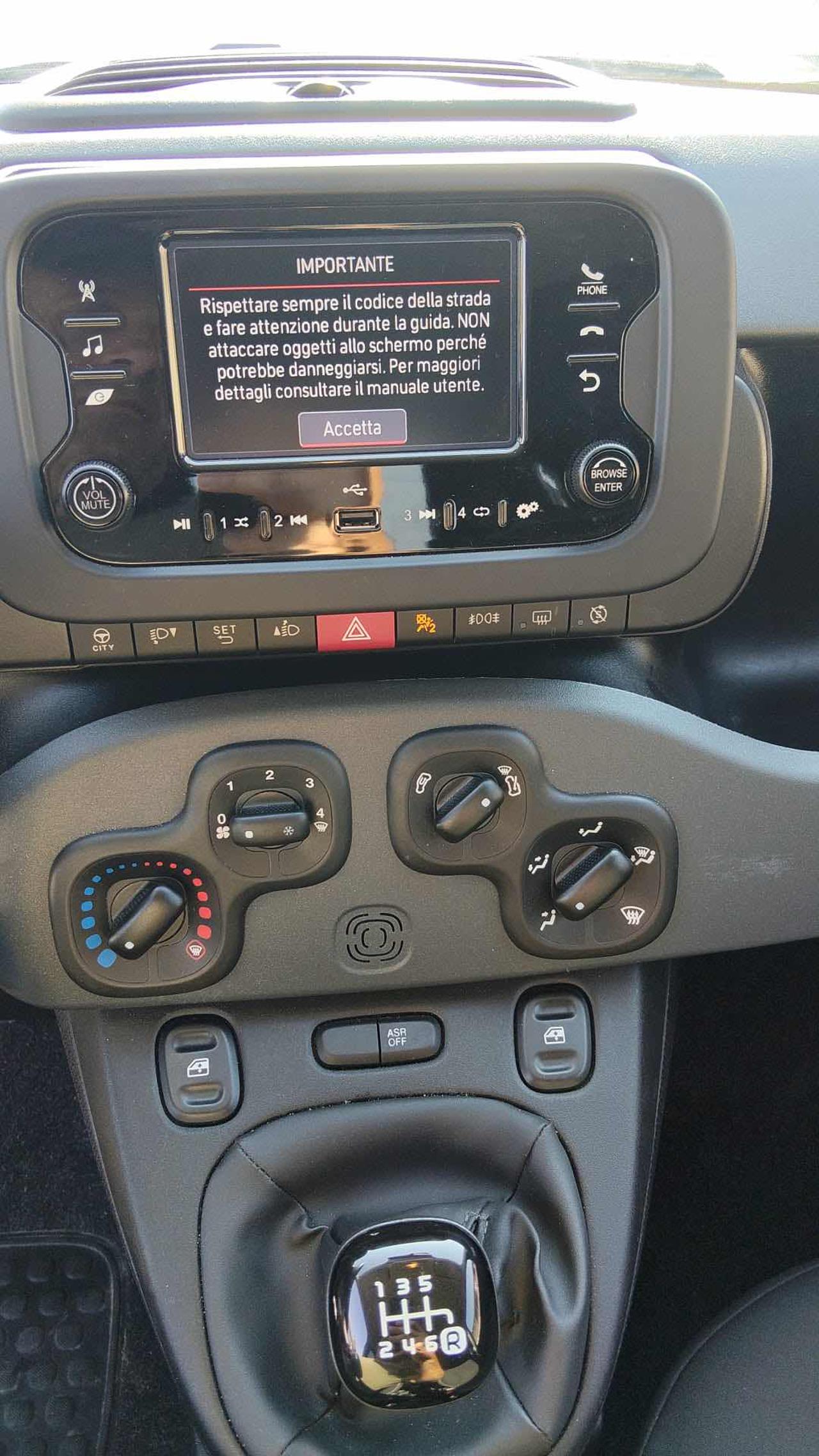 FIAT Panda 1.0 FireFly S&S Hybrid City Life 6 Marce - 13