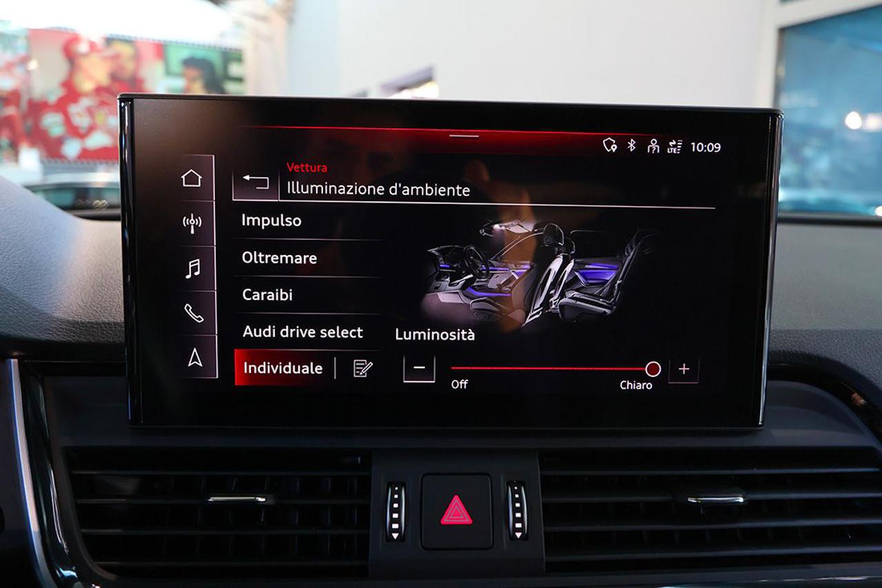 AUDI Q5 40 TFSI Sportback Quattro S-Tronic Identity Black - 28