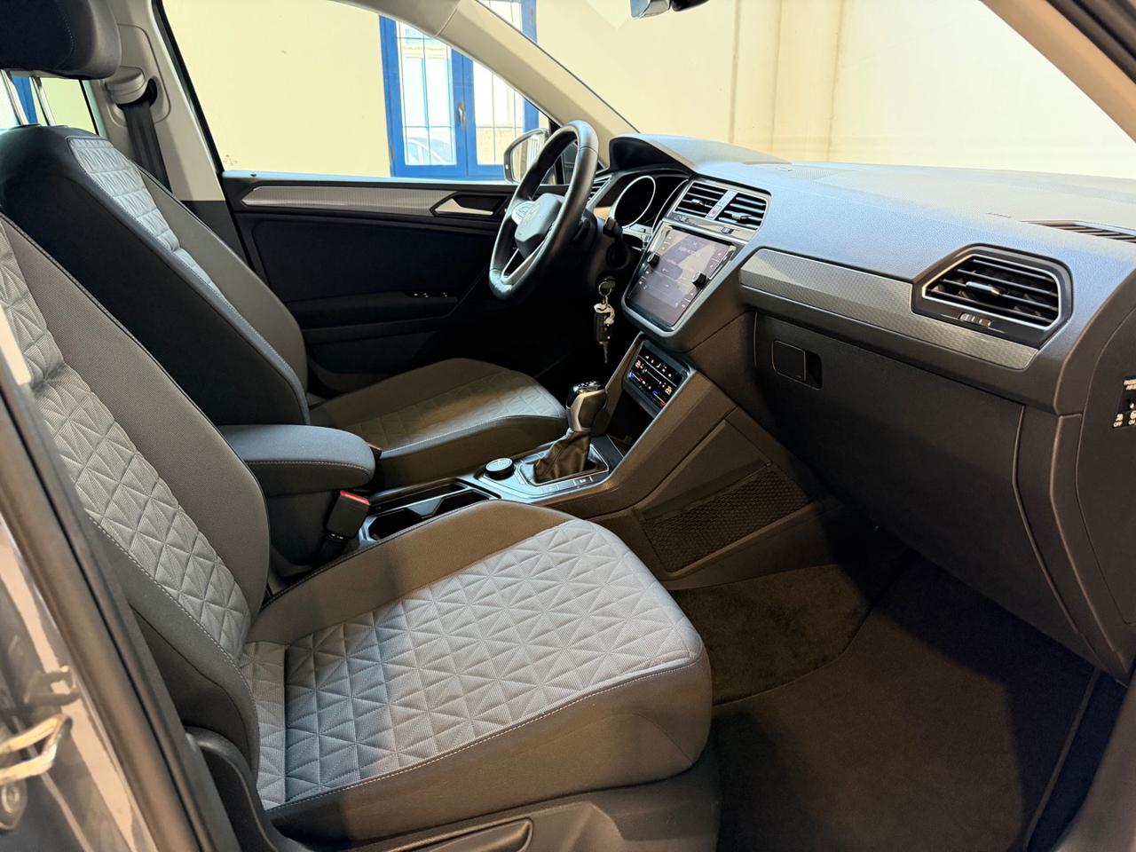 VOLKSWAGEN Tiguan 2.0 TDI 150 CV SCR DSG 4MOTION Elegance - 14