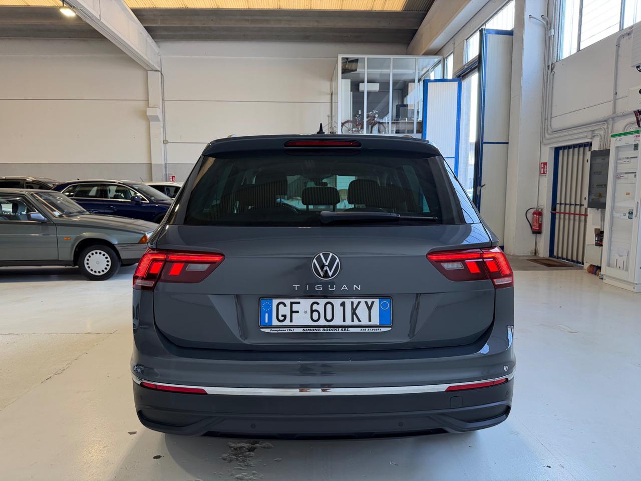 VOLKSWAGEN Tiguan 2.0 TDI 150 CV SCR DSG 4MOTION Elegance - 4