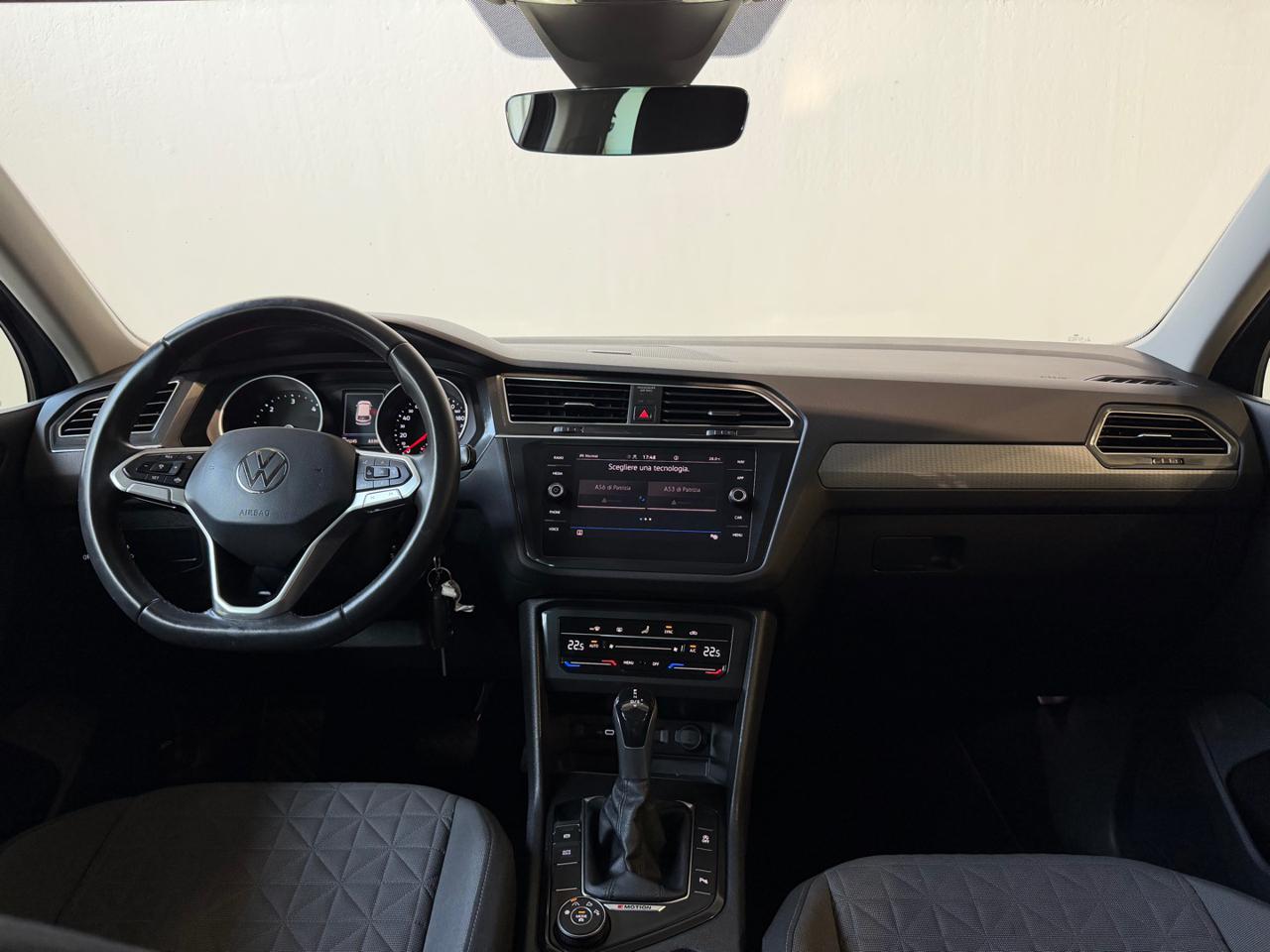 VOLKSWAGEN Tiguan 2.0 TDI 150 CV SCR DSG 4MOTION Elegance - 15