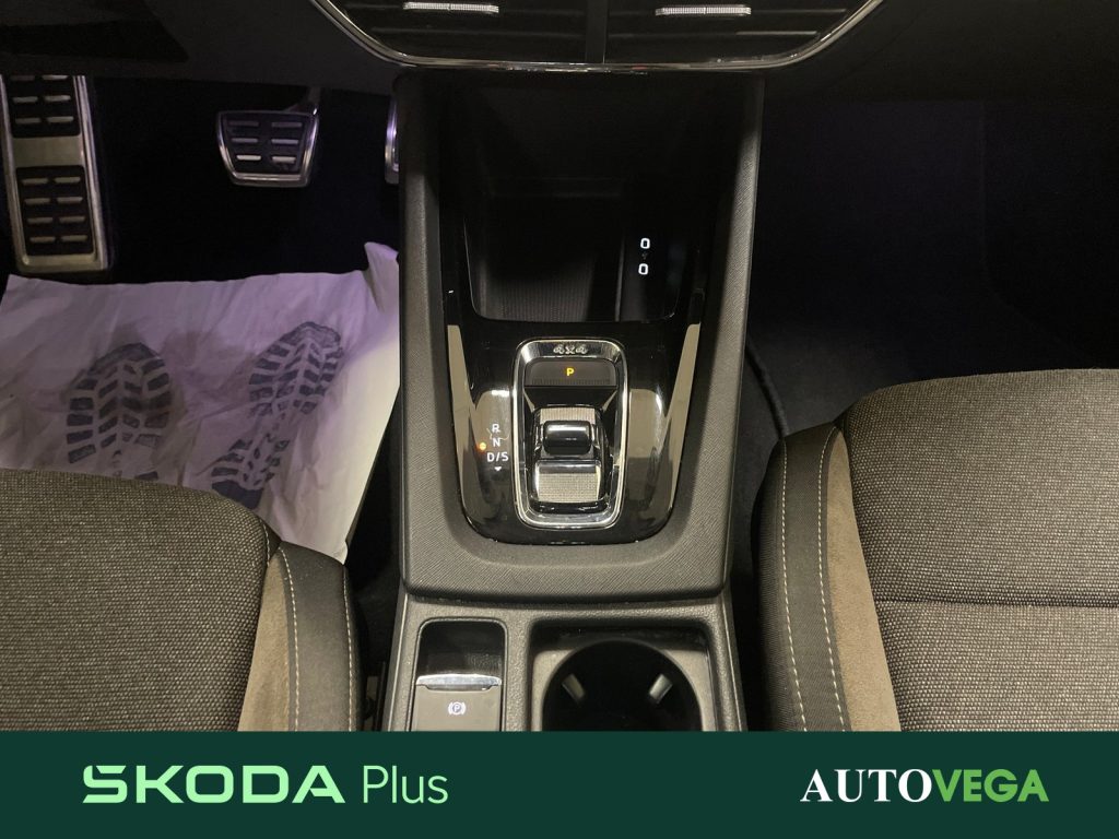 SKODA Octavia wagon 2.0 tdi evo scout 4x4 150cv dsg - 10