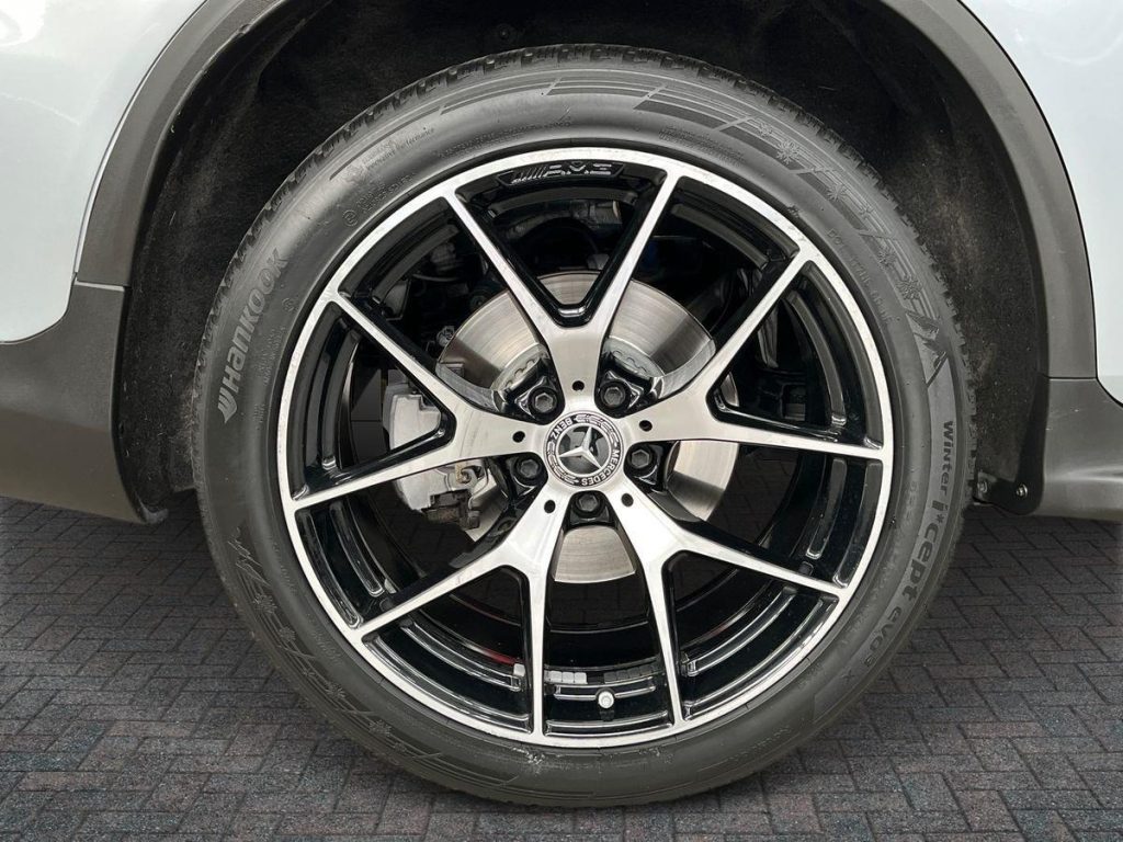 MERCEDES-BENZ GLC 220 d 4Matic Coupé Premium Night Edition - 7