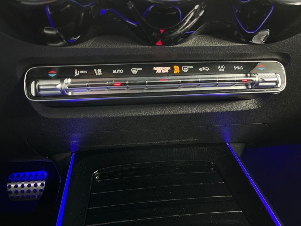 MERCEDES-BENZ GLB 200 d Automatic Premium - 14