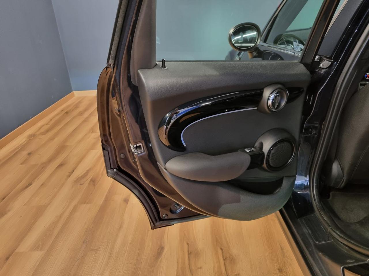 MINI Cooper 1.5 Cooper 5 porte - 22