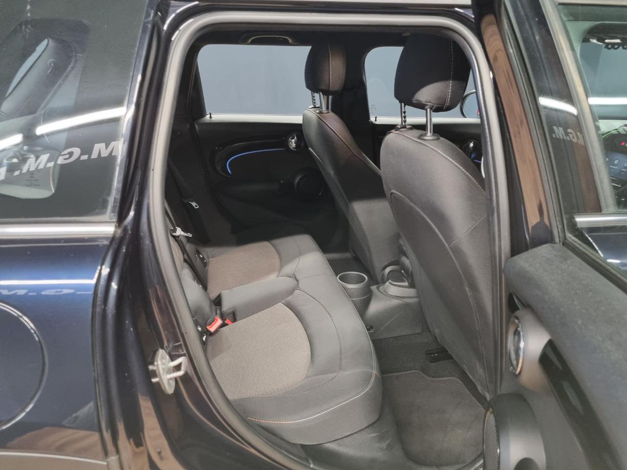 MINI Cooper 1.5 Cooper 5 porte - 23