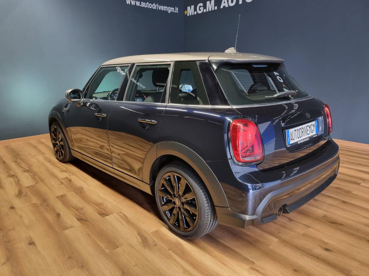 MINI Cooper 1.5 Cooper 5 porte - 17