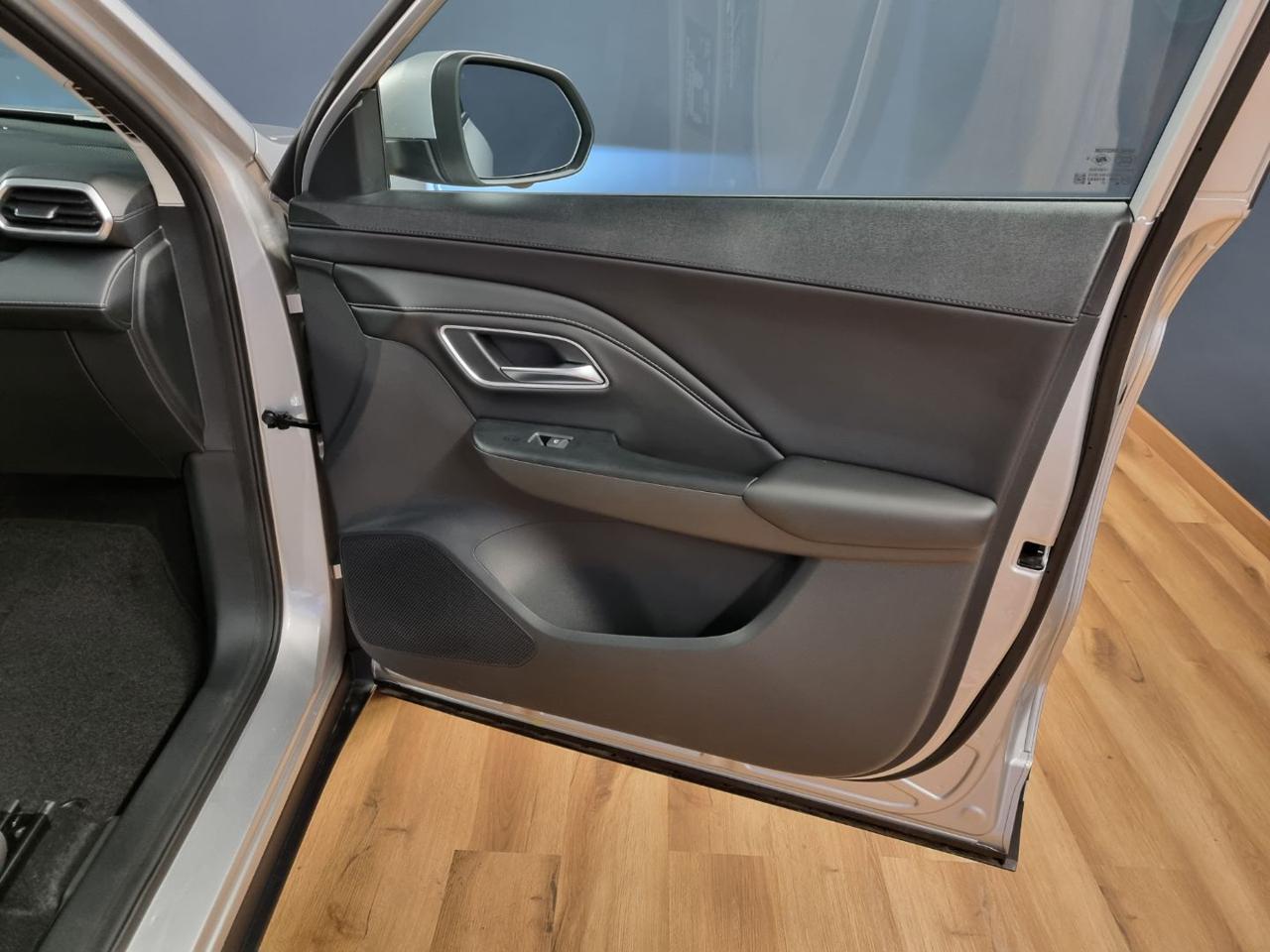 MG ZS 1.5 Hybrid+ Luxury - 23