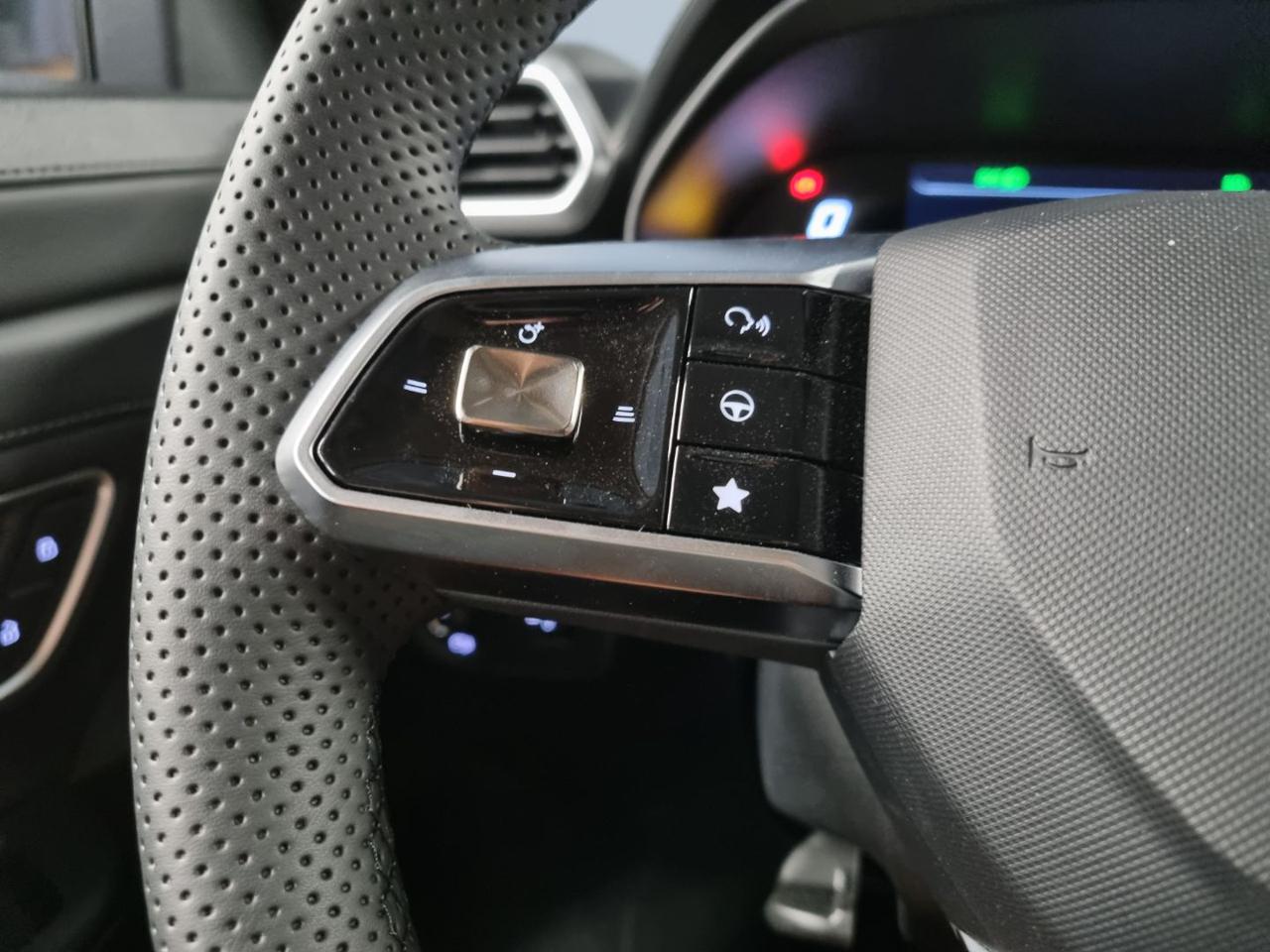 MG ZS 1.5 Hybrid+ Luxury - 16