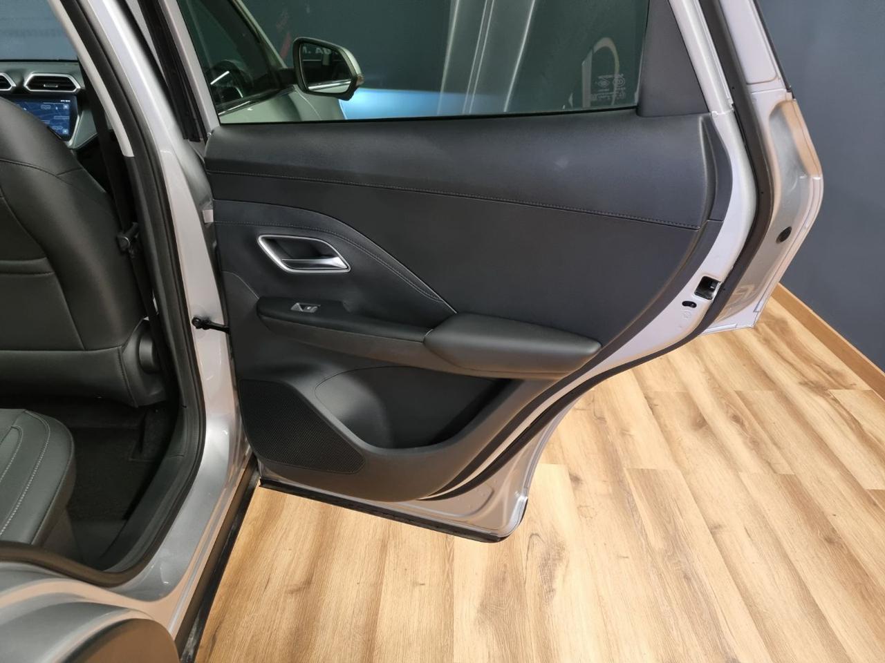 MG ZS 1.5 Hybrid+ Luxury - 21
