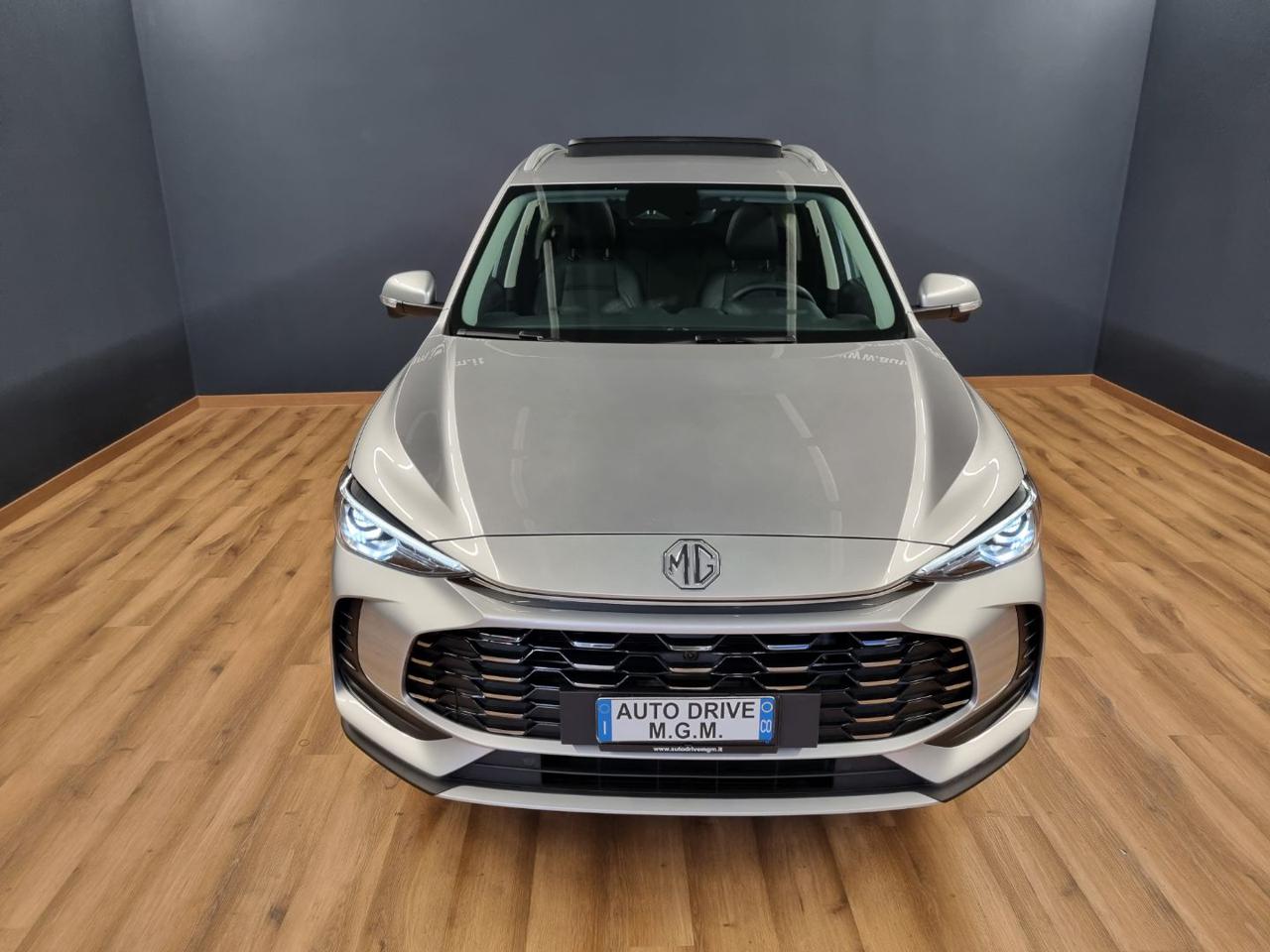 MG ZS 1.5 Hybrid+ Luxury - 28