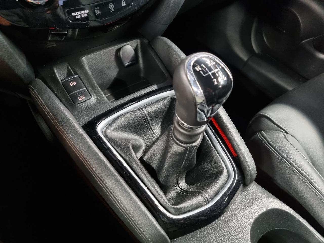 NISSAN Qashqai 1.6 DIG-T N-Connecta - 12