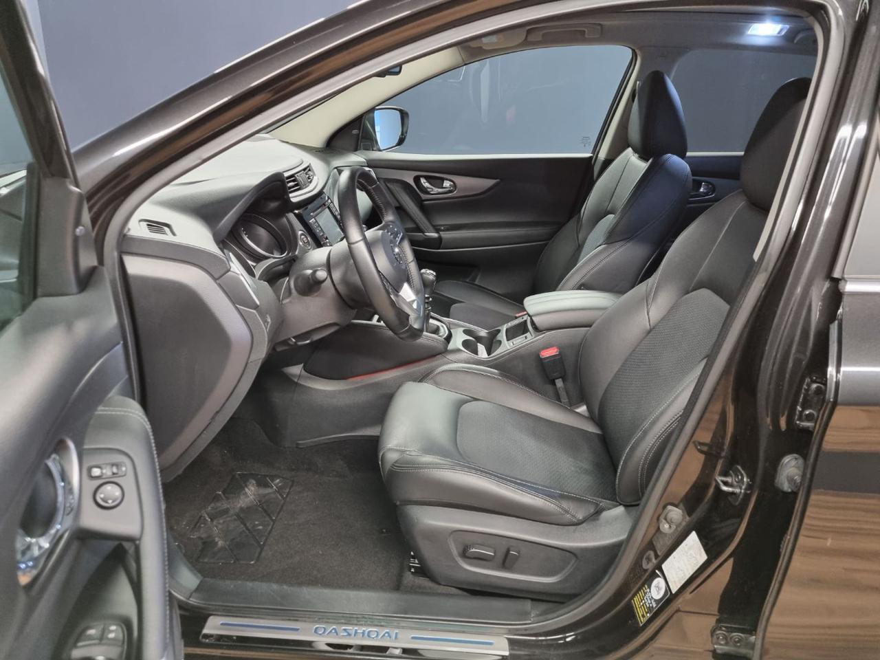 NISSAN Qashqai 1.6 DIG-T N-Connecta - 8