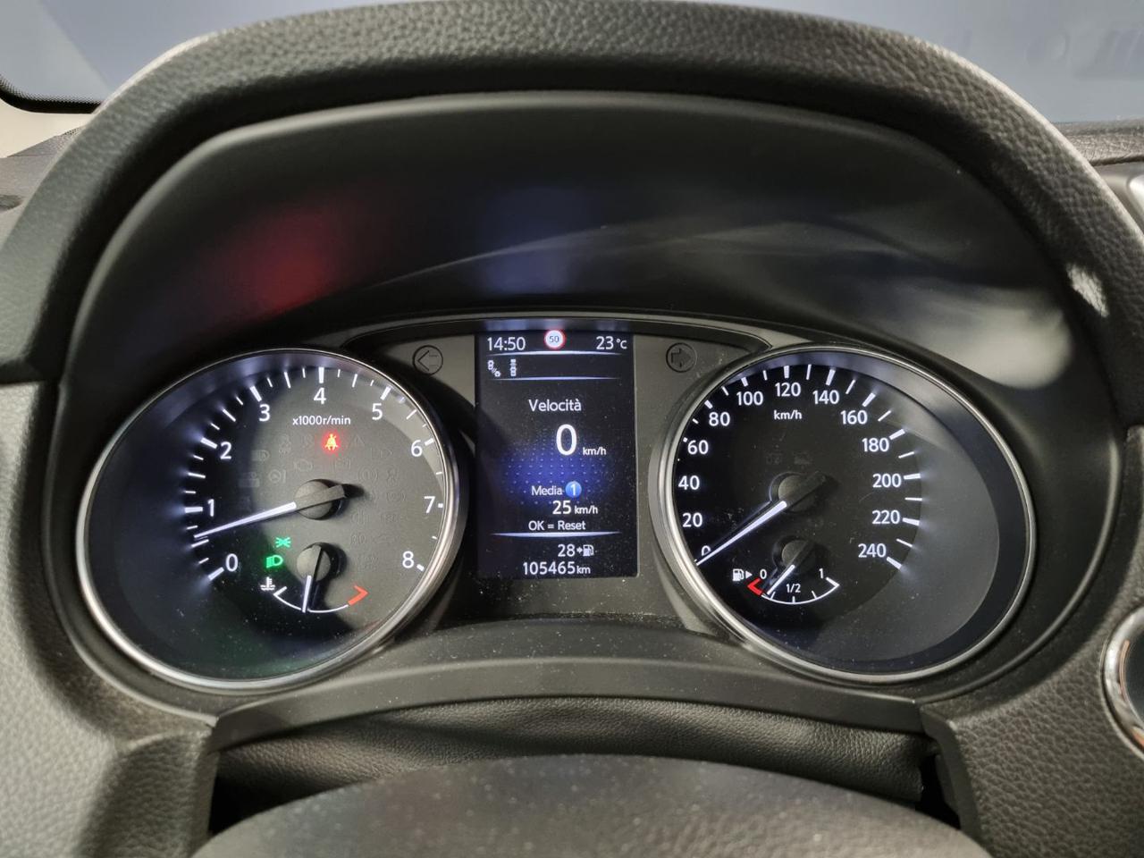 NISSAN Qashqai 1.6 DIG-T N-Connecta - 32