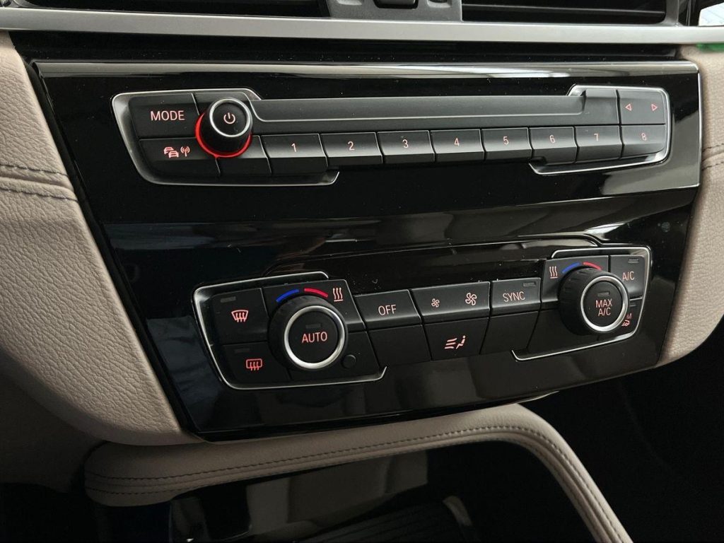 BMW X1 sDrive16d xLine Plus - 14