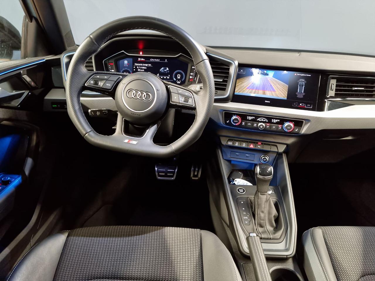 AUDI A1 SPB 30 TFSI S tronic S line edition - 32