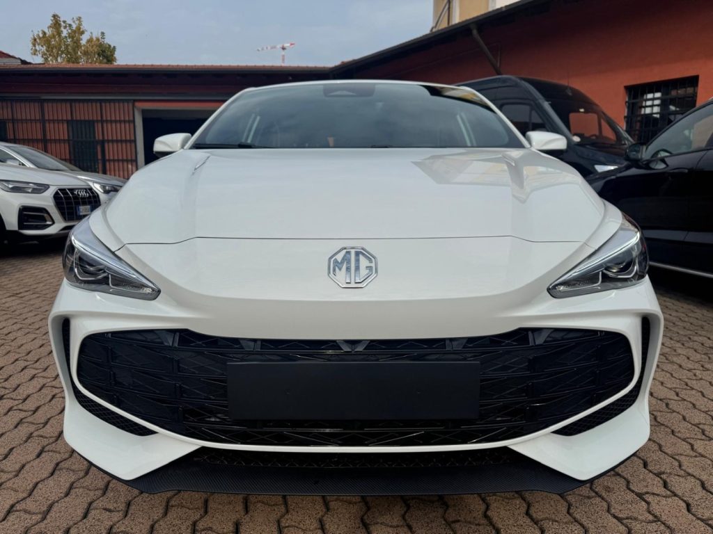 MG MG3 1.5 Hybrid+ 195CV COMFORT KM0 - 6