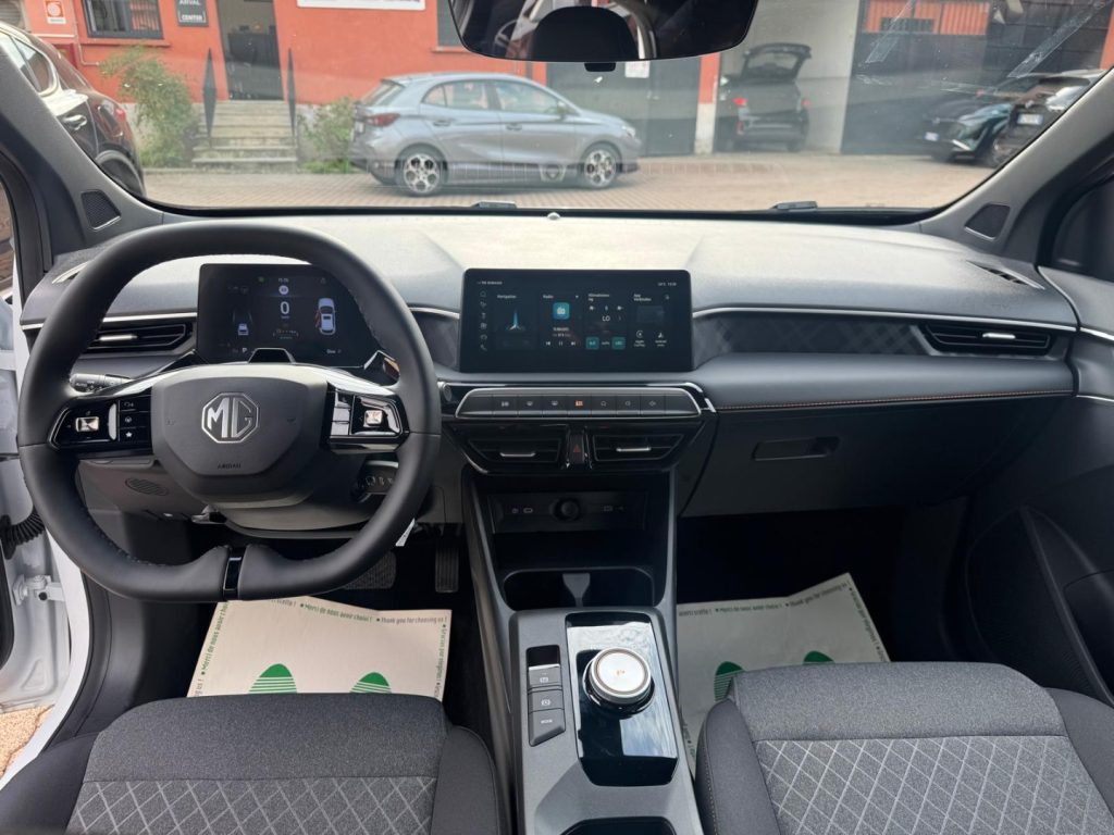MG MG3 1.5 Hybrid+ 195CV COMFORT KM0 - 8