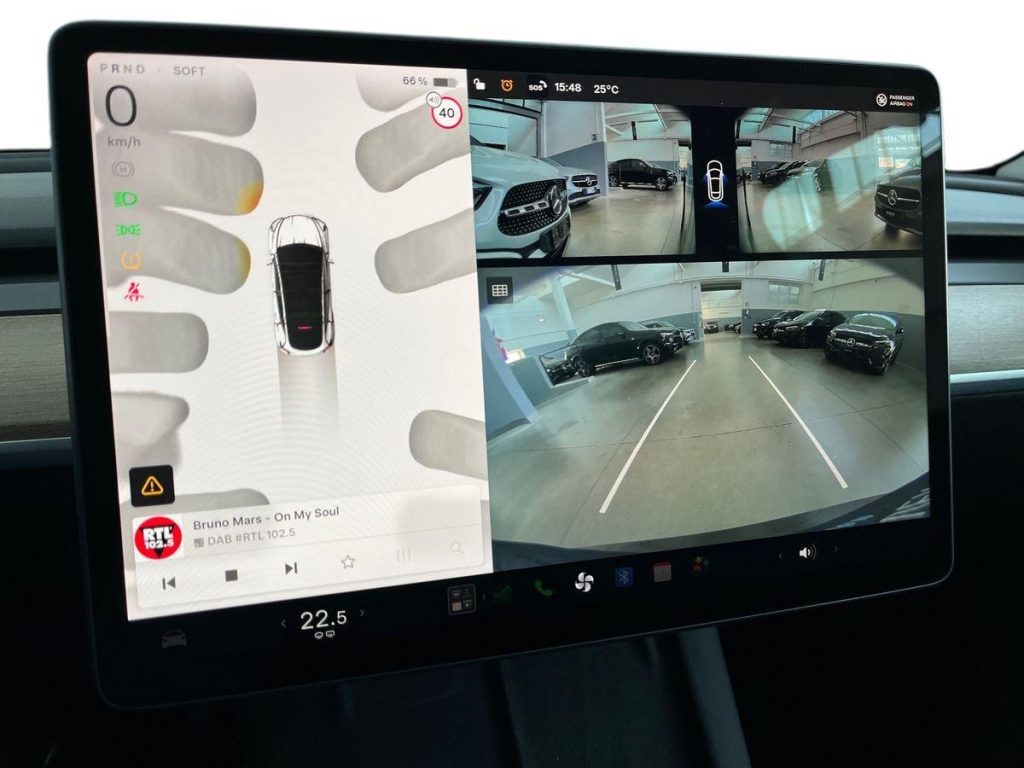 TESLA Model Y Long Range Single Motor RWD - 12