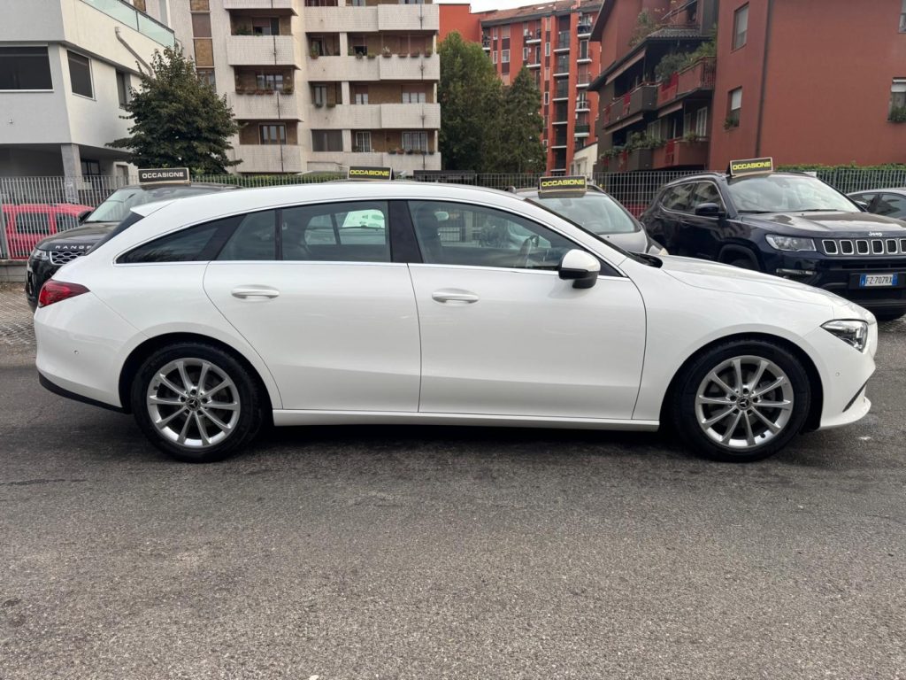 MERCEDES-BENZ CLA 200 d Automatic Shooting Brake Business Extra - 4