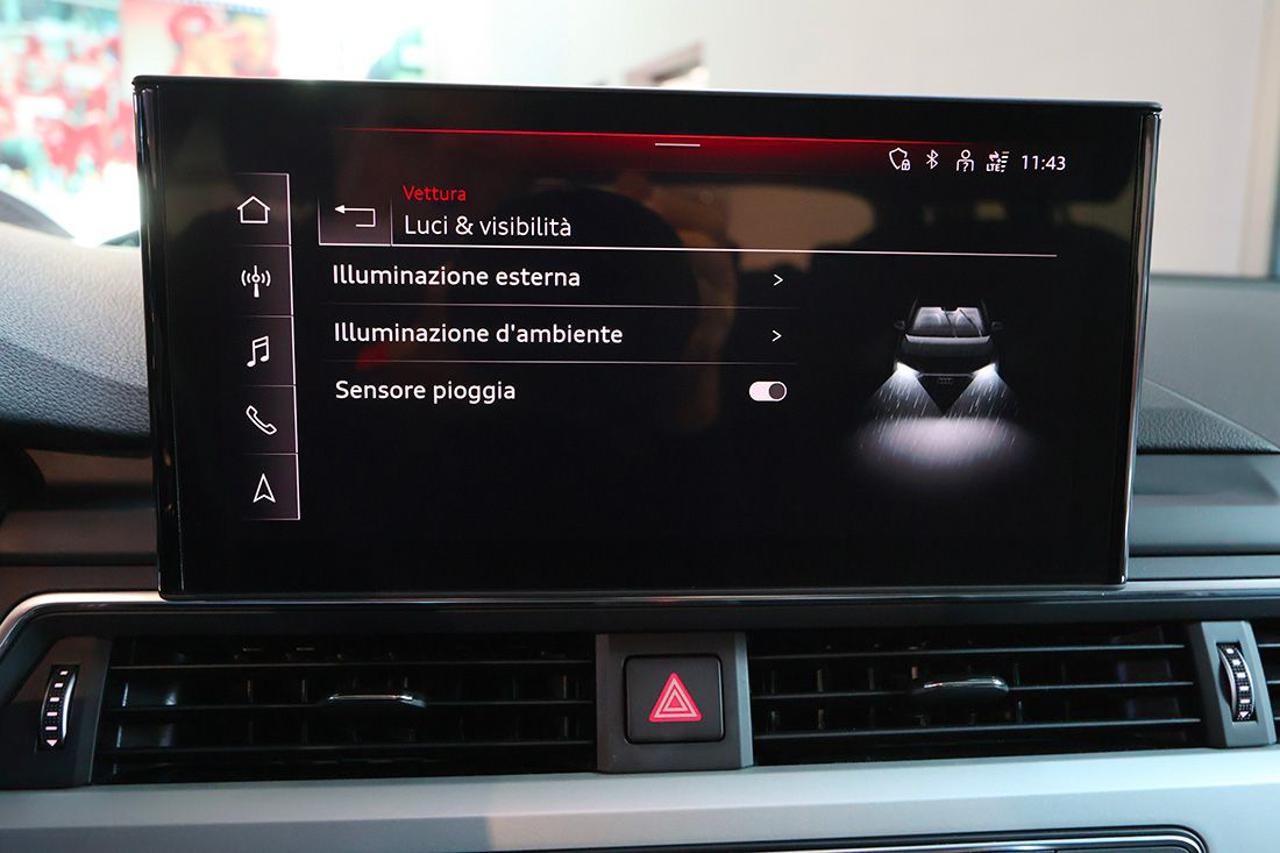 AUDI A4 30 TDI Avant S-Tronic Business Advanced - 28