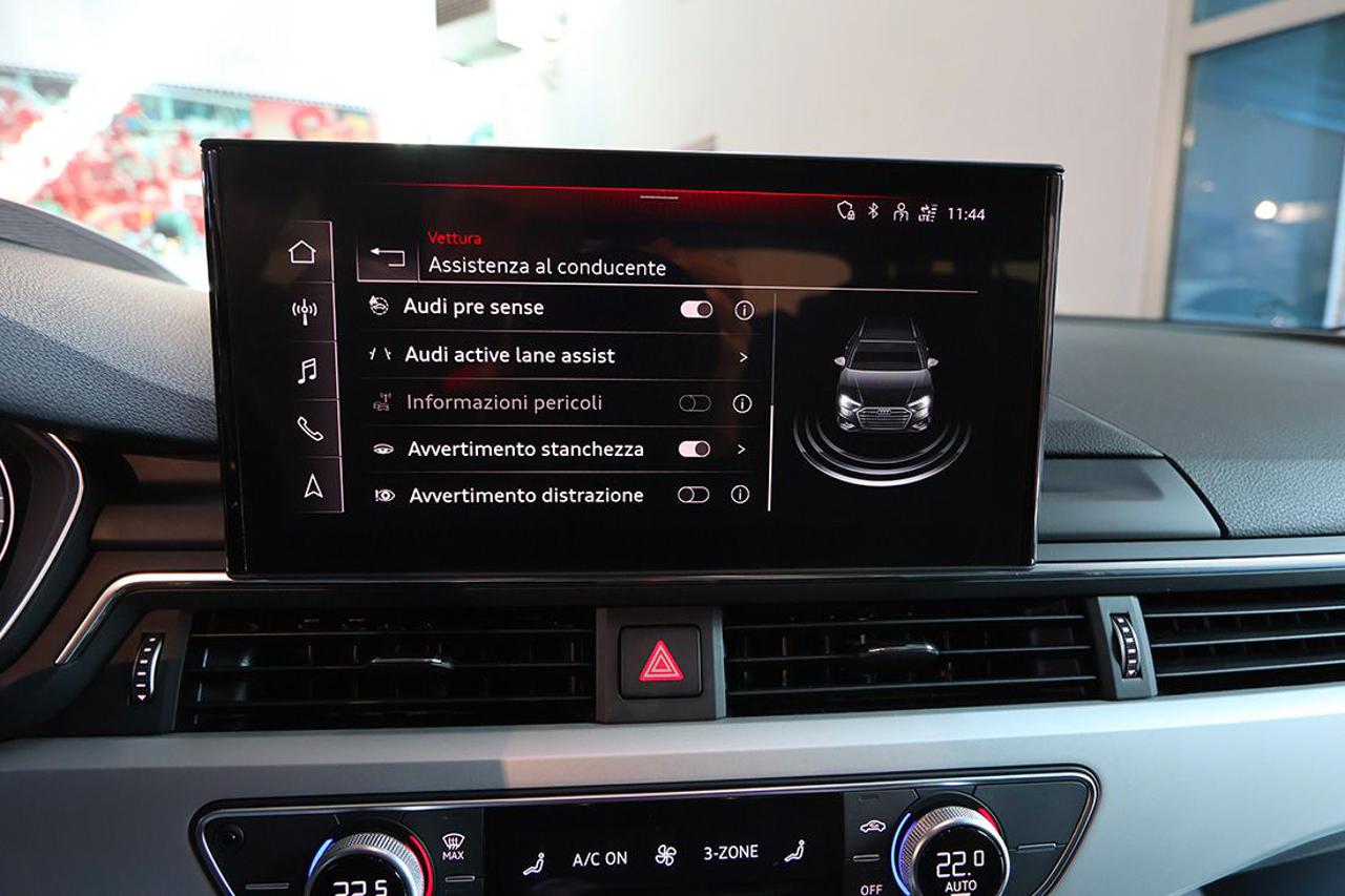 AUDI A4 30 TDI Avant S-Tronic Business Advanced - 30