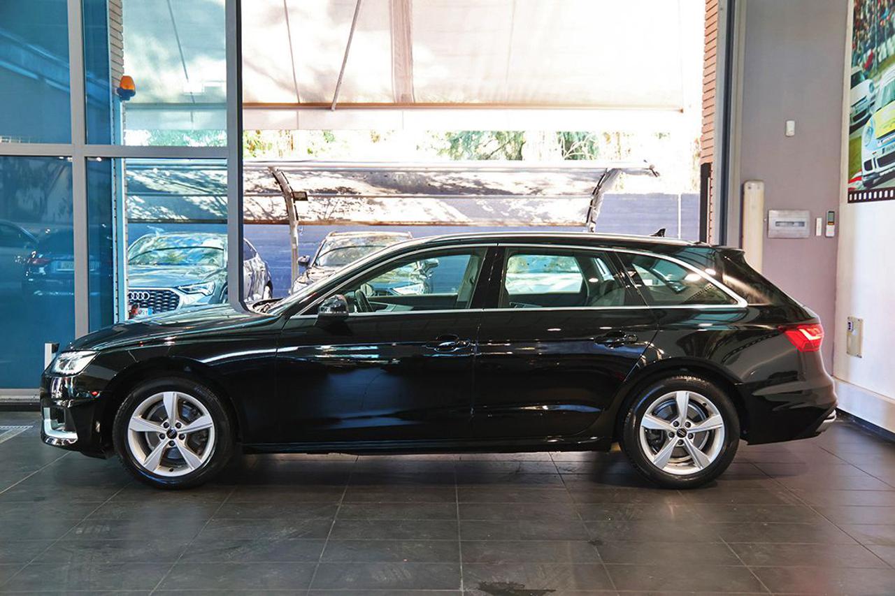 AUDI A4 30 TDI Avant S-Tronic Business Advanced - 3