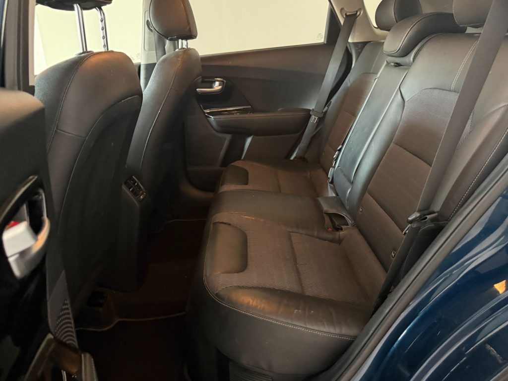 KIA Niro 1.6 GDi DCT HEV Urban - 17
