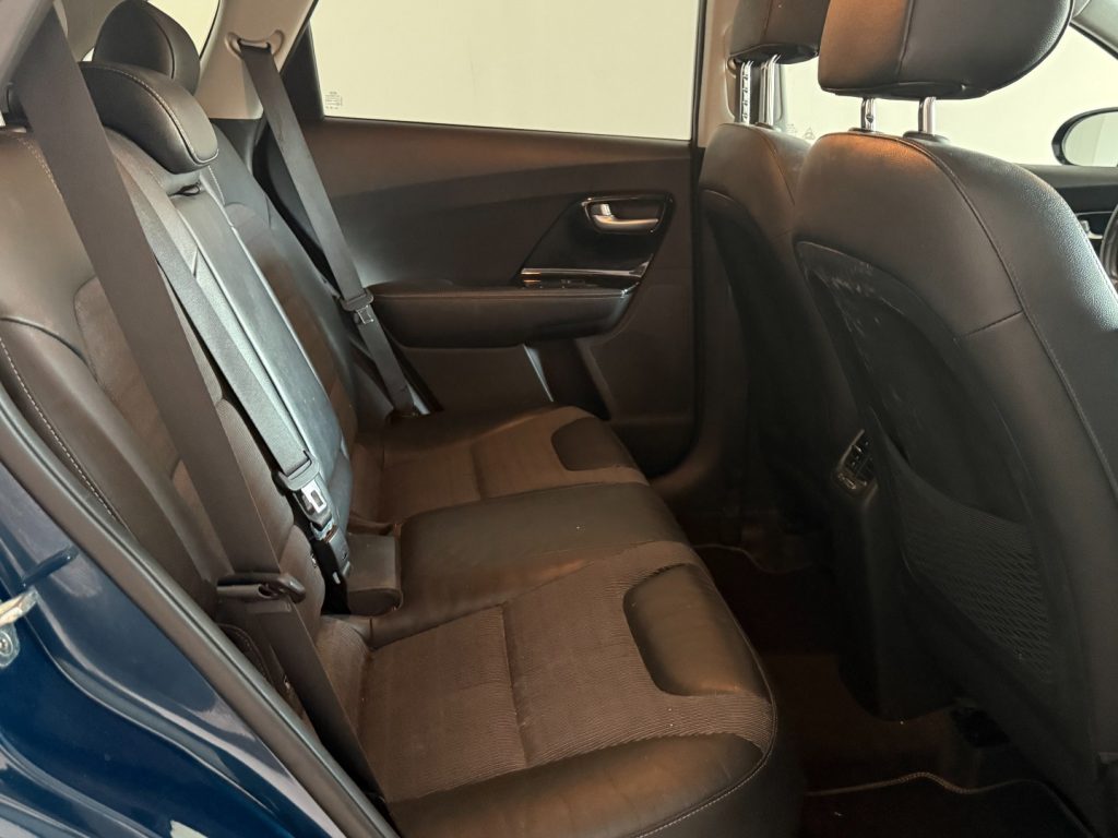 KIA Niro 1.6 GDi DCT HEV Urban - 19