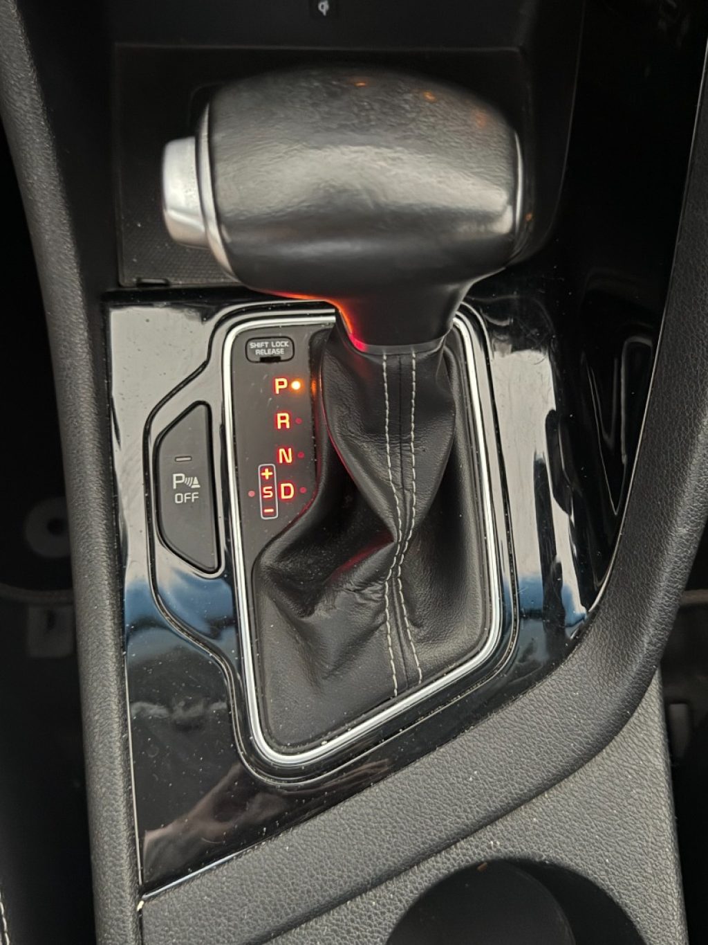 KIA Niro 1.6 GDi DCT HEV Urban - 20