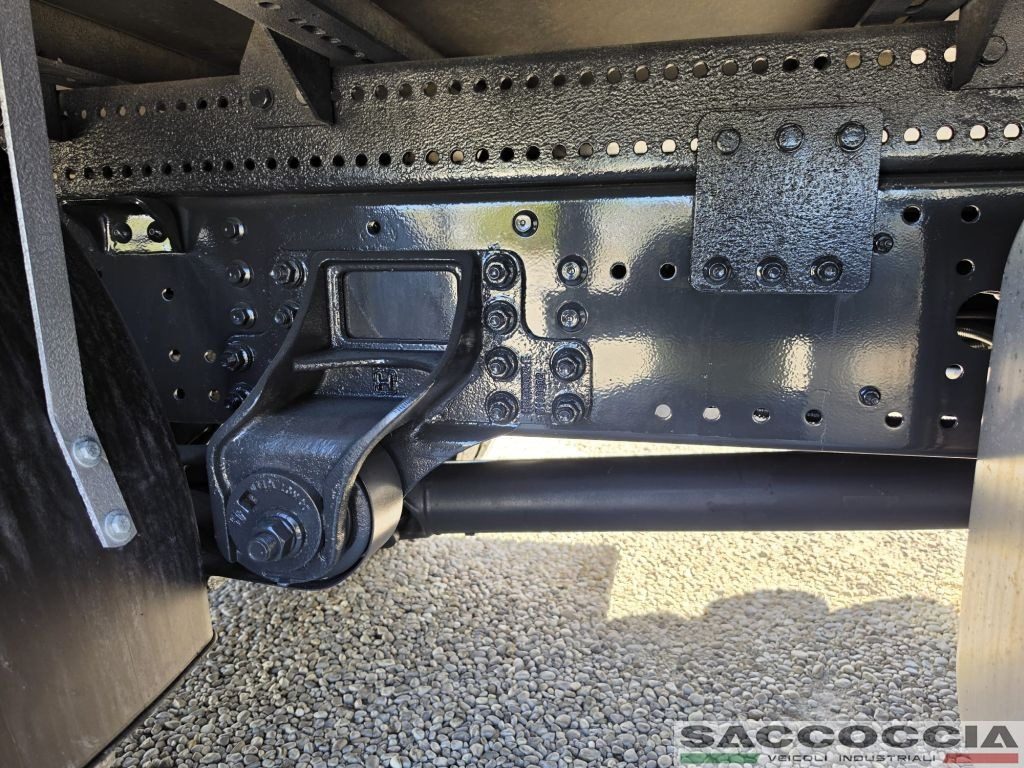 IVECO EUROCARGO 140E28 FP E6 FURGONE 5,30 + SPONDA - 23