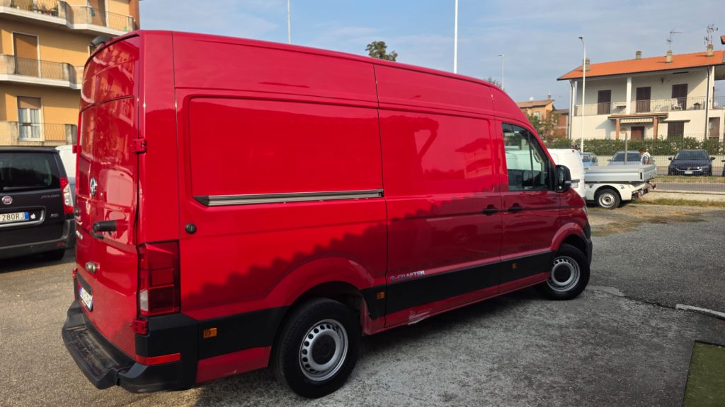 VOLKSWAGEN e-Crafter 35 136 CV PM-TA Furgone Elettrico - 4