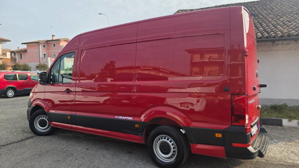 VOLKSWAGEN e-Crafter 35 136 CV PM-TA Furgone Elettrico - 2