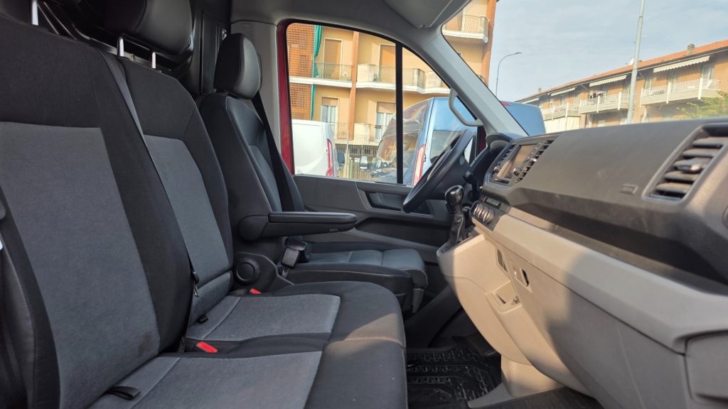 VOLKSWAGEN e-Crafter 35 136 CV PM-TA Furgone Elettrico - 11